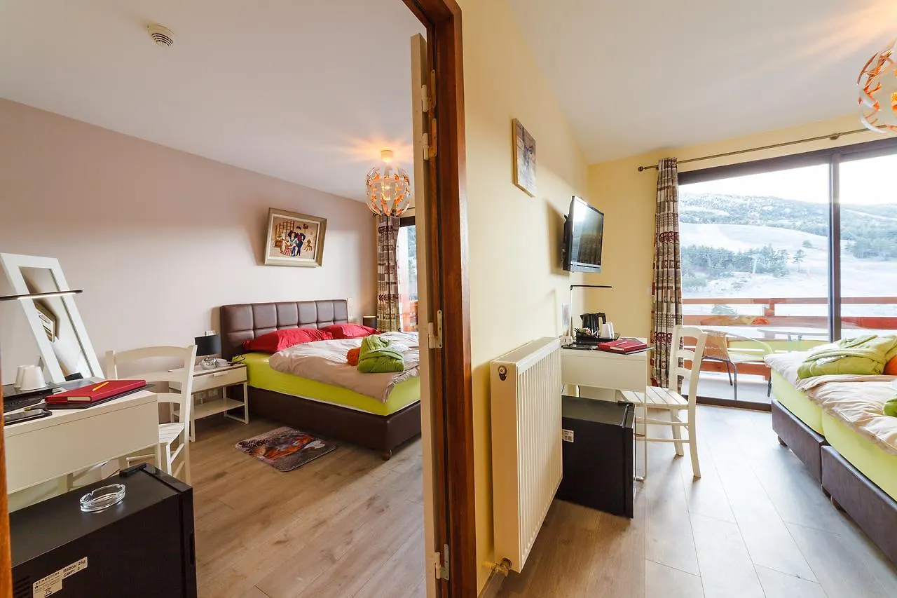 Chalet Alpina Aquarelax Hotel & Spa Greolieres les Neiges